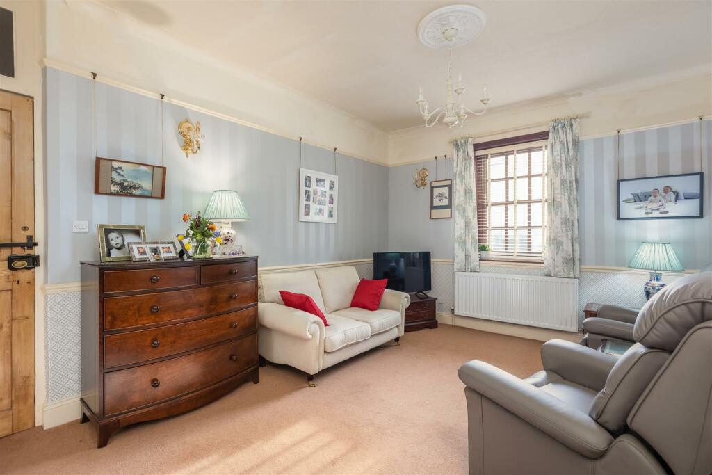 York Road 49 Sitting Room-1.jpg