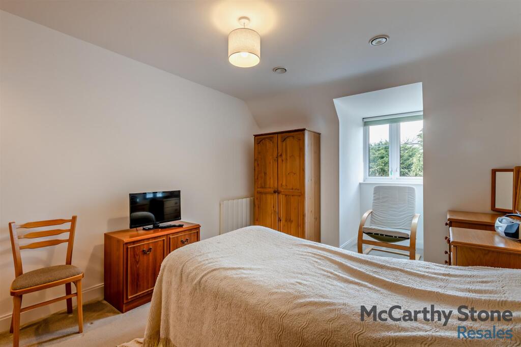 8639378-interior18-800.jpg