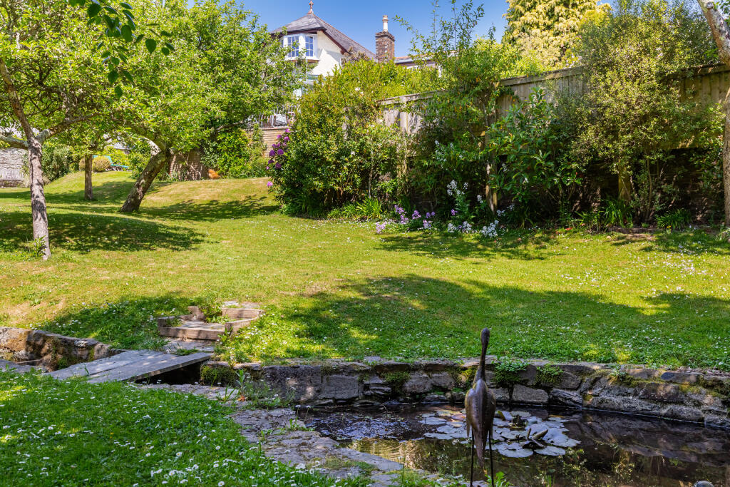 A11 - Higher Orchard 7 Court Road Newton Ferrers -