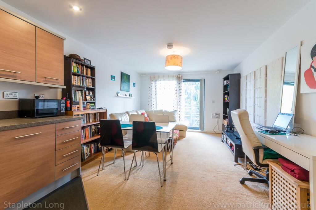 Flat 11, 82 Elder Road-4.jpg