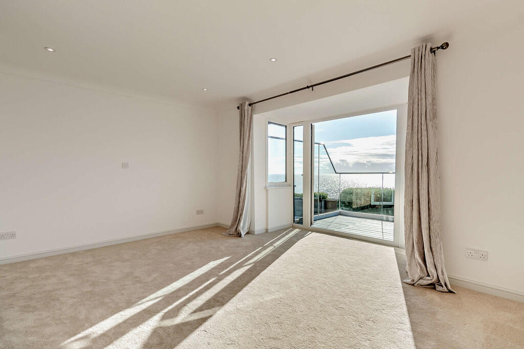 8664256-interior0...