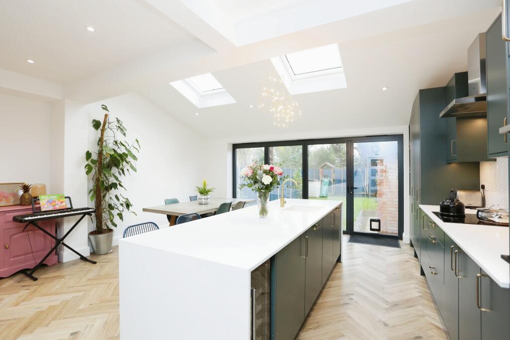 Kitchen/Dining Room