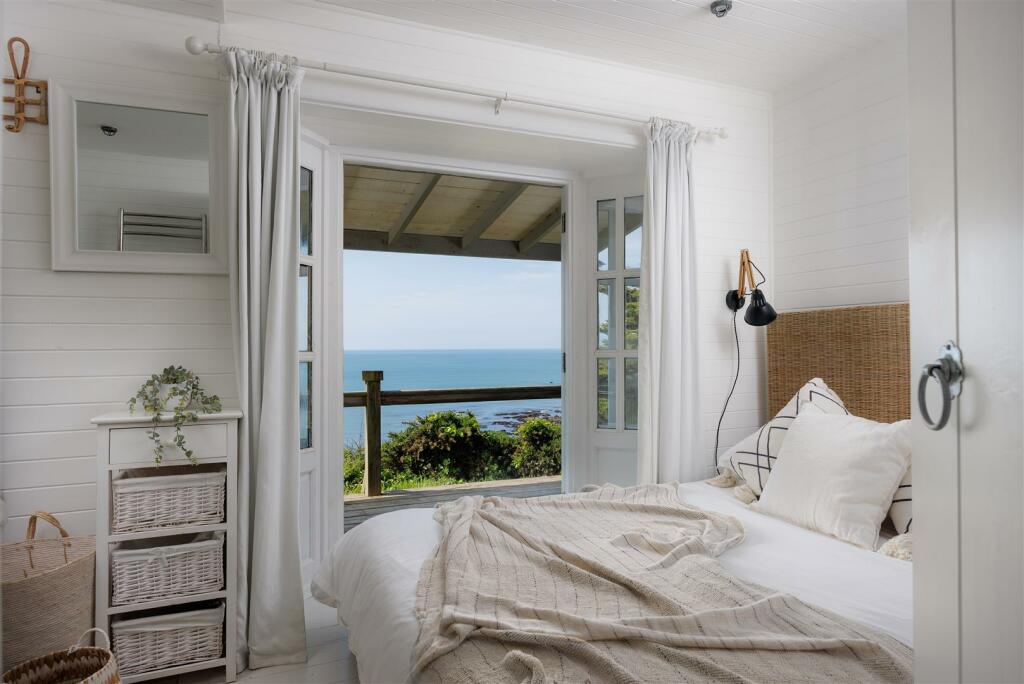 beach_house_lodge_35.jpg