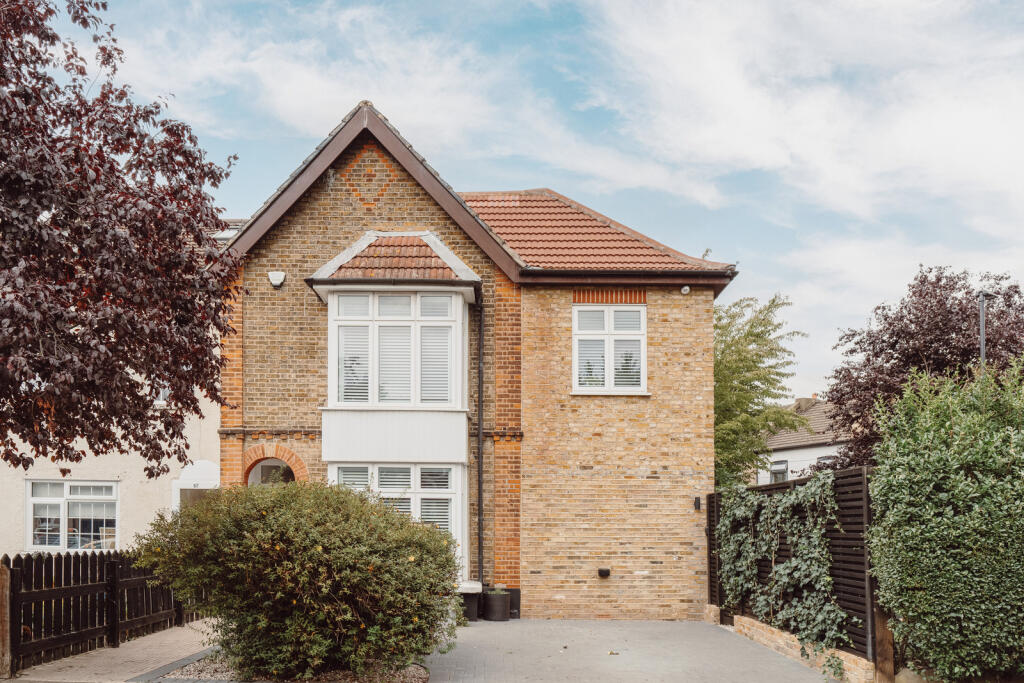 305886 - A0O6700000XWTK0EAG_N73-EDIT.jpg