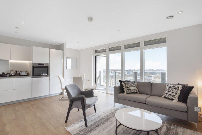 RECEPTION TOWARDS BALCONY