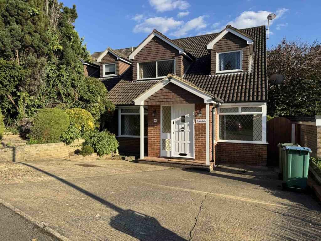 OXHEY, Meadowbank