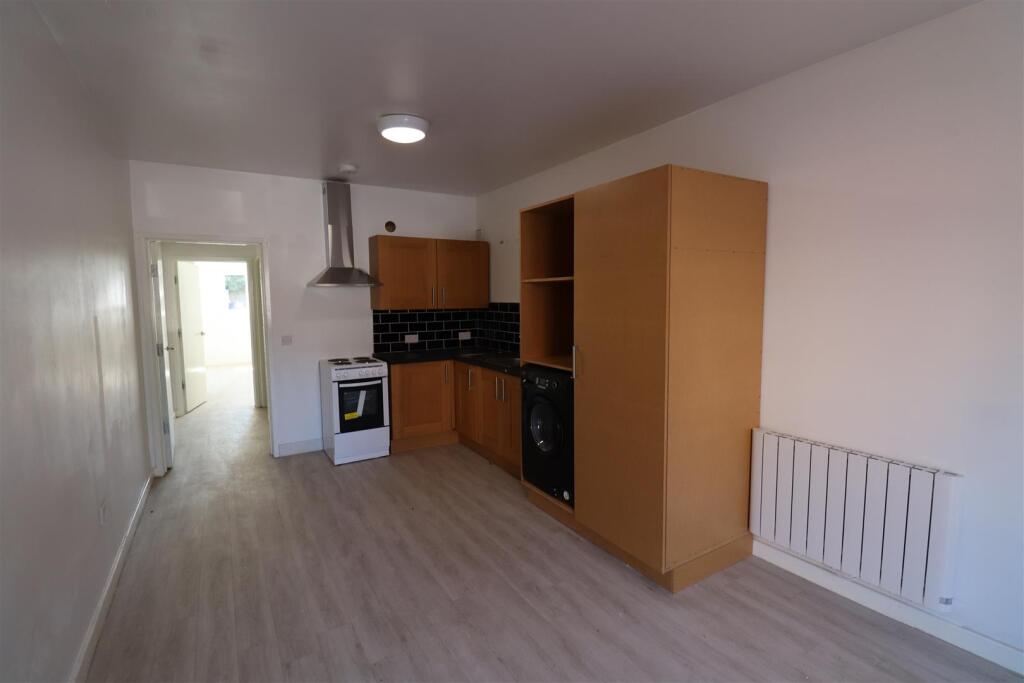 Kitchen/Lounge
