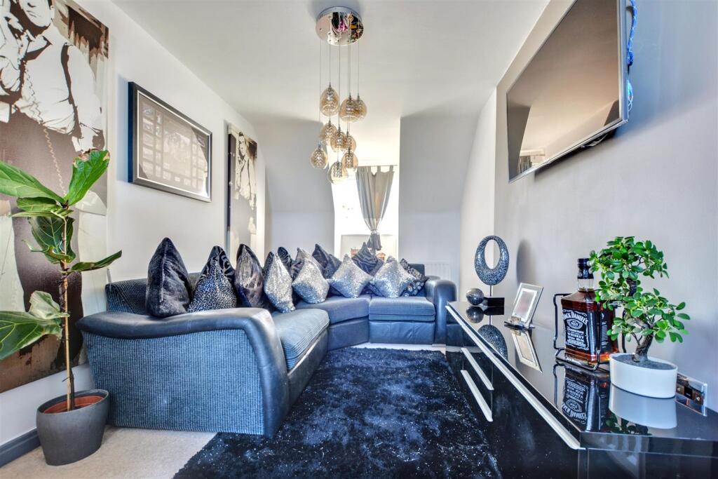 Bedroom four/ Office_ (2).jpeg