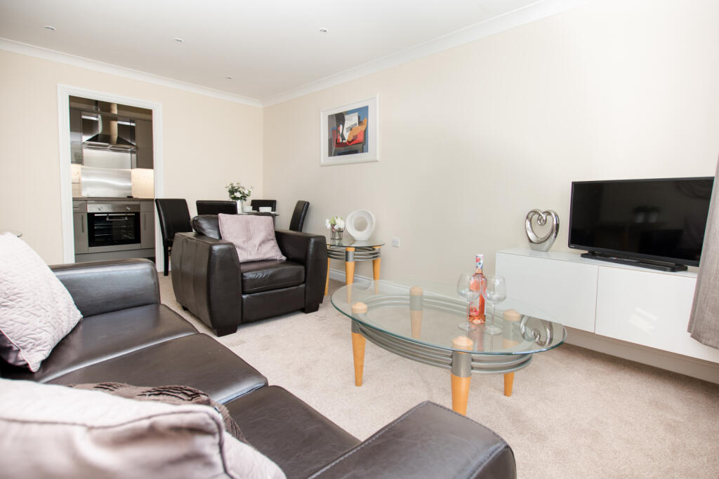 Modern and spacious apartment on the first floor 