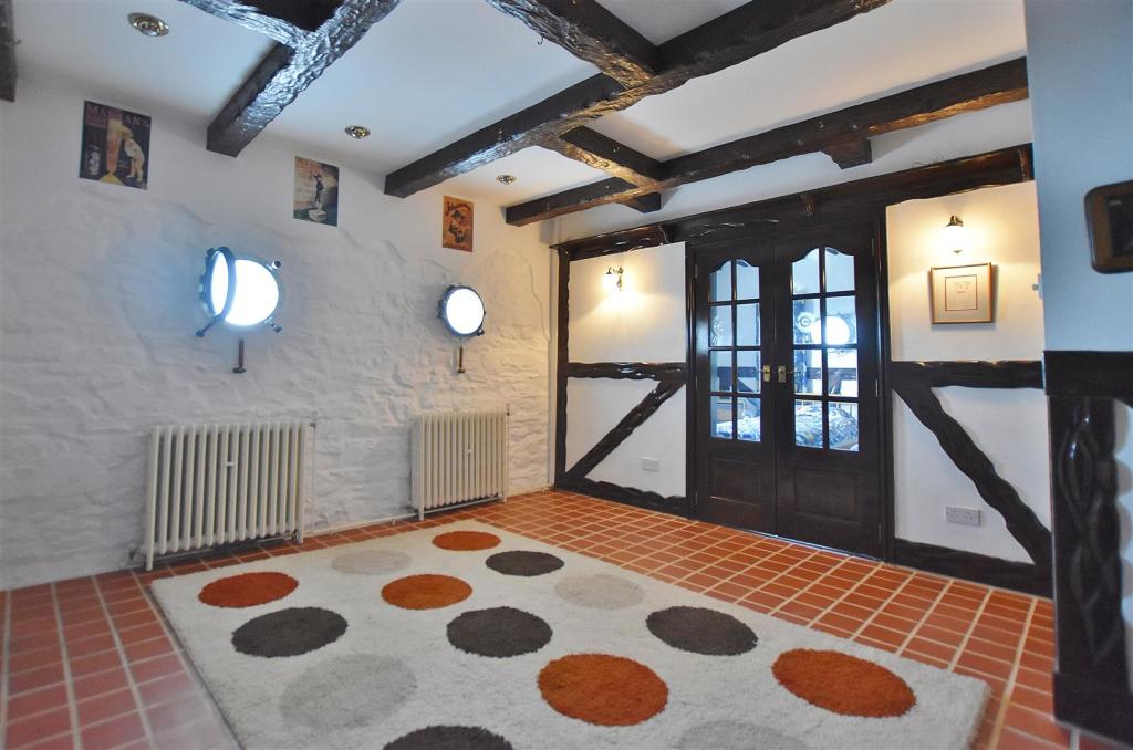 ENTRANCE HALL - LOWER GROUND