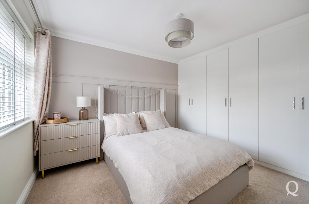 19ae5a43-d887-44f...