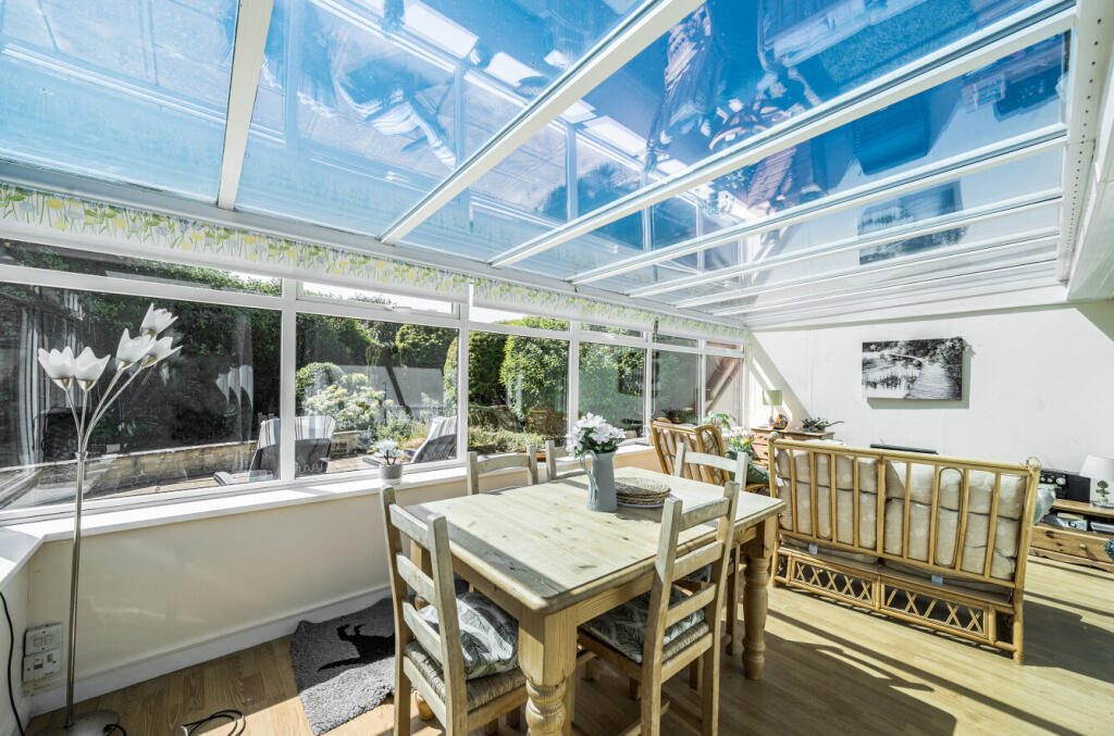 129647513682720e422049arw