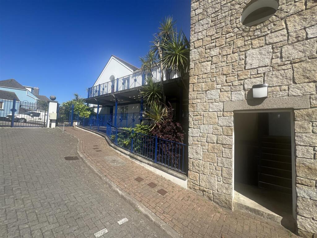 Gated Parking and Communal Areas