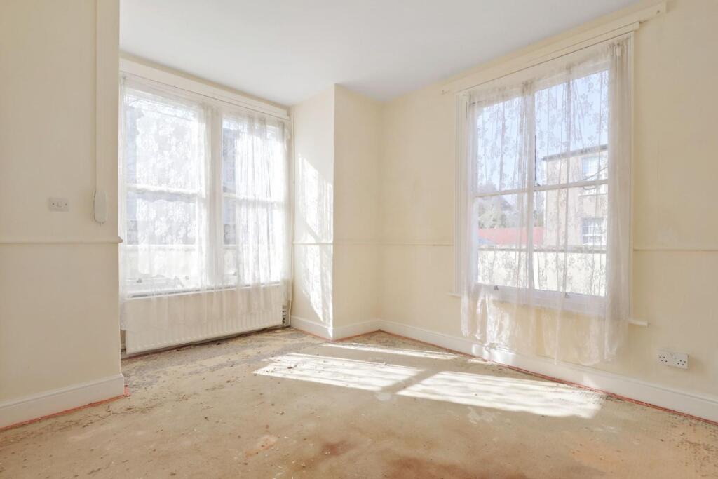 02-3a44JHPropWorld - 4 Nyon Grove - 6 (1)-medium.J