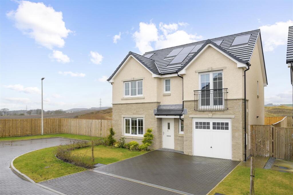 24 Jenny McCallum Way 003.jpg