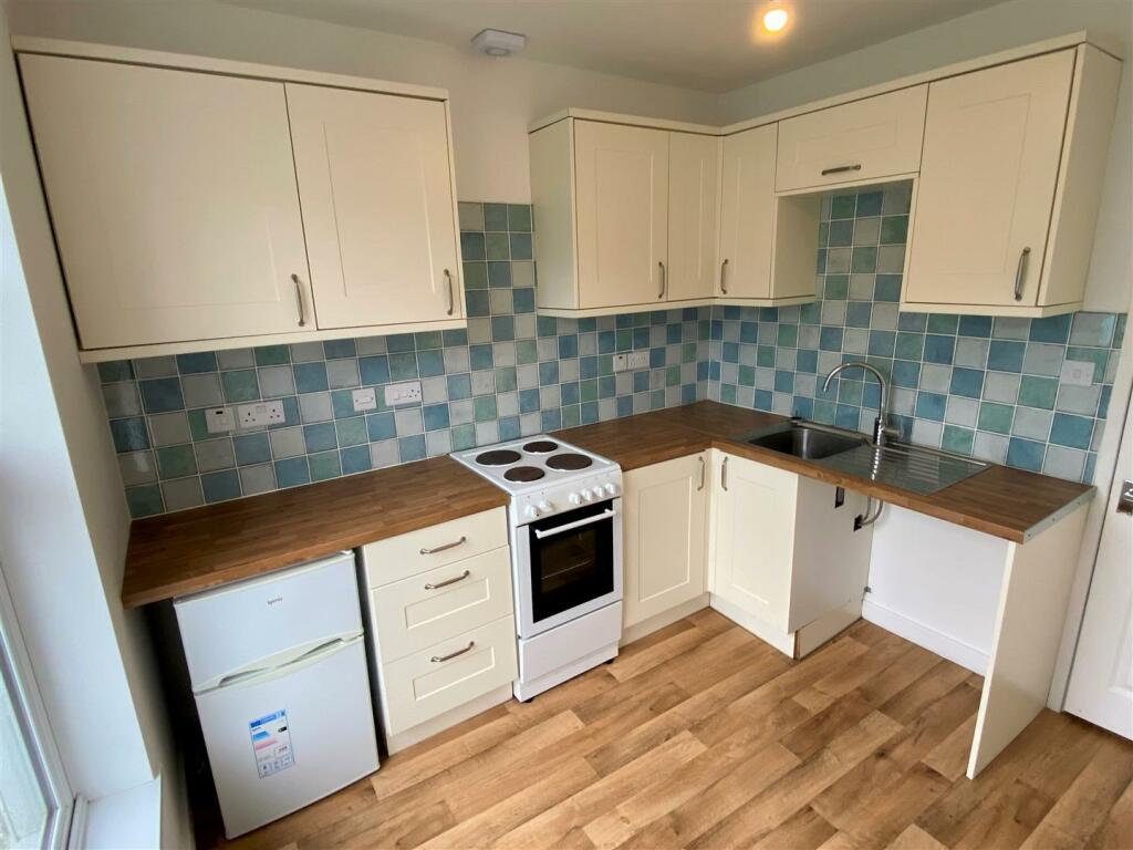 Flat 1, 3 Gover Lane Kitchen