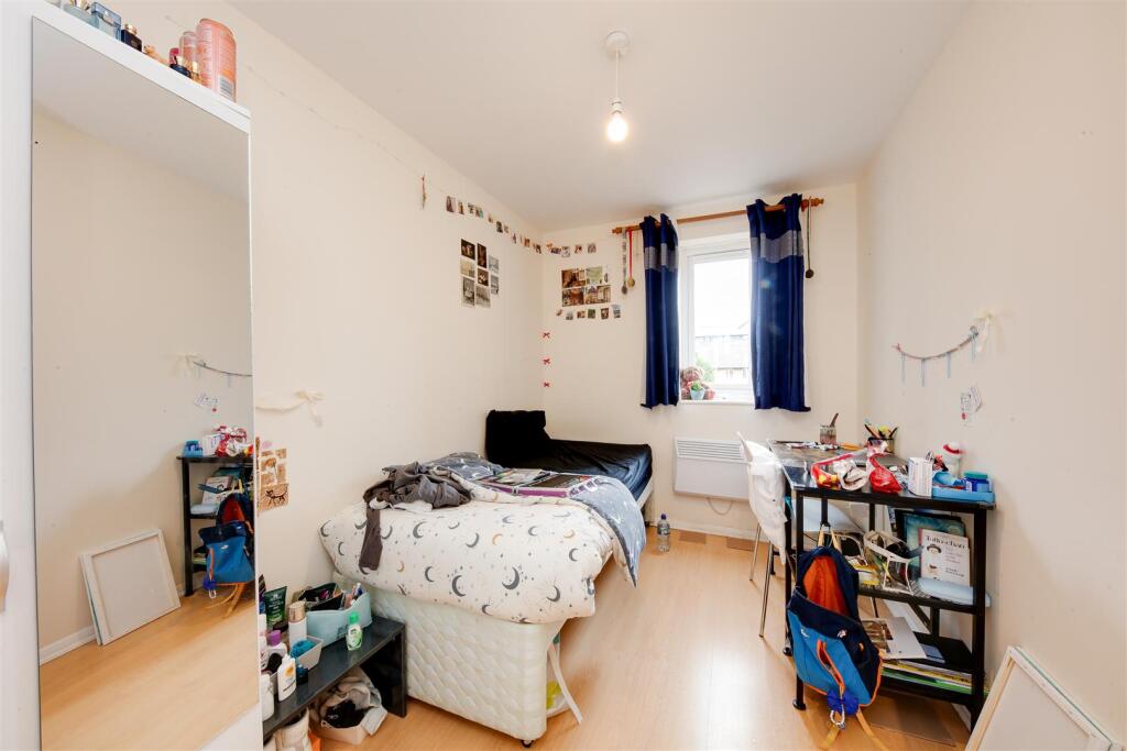 Ringwood Gardens.jpg