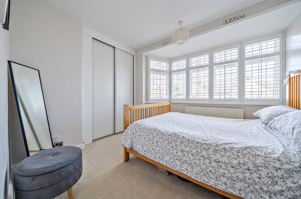 BEDROOM1-1