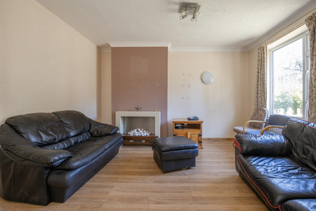 lounge 1