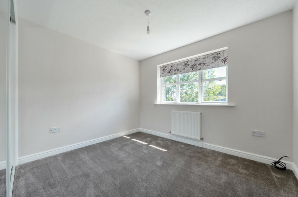 66b5ffd750022-l-1166554 (7)