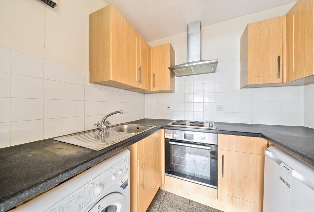 1328554-1-6883bb8...