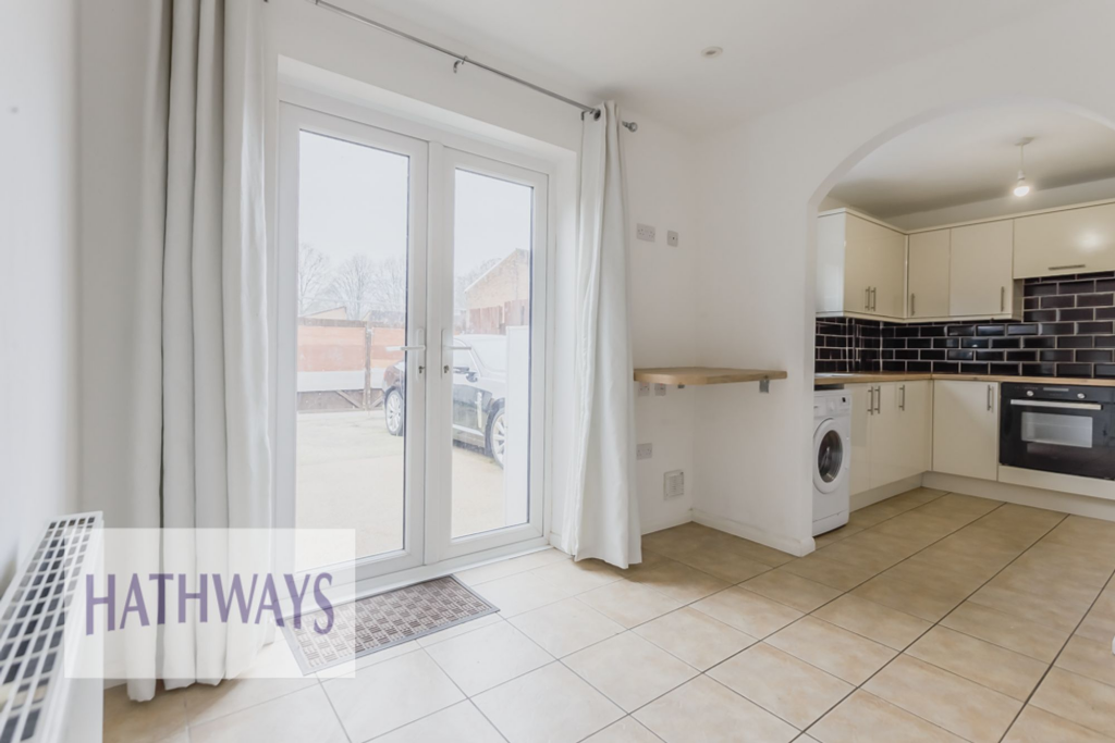Kitchen &amp; Dining room