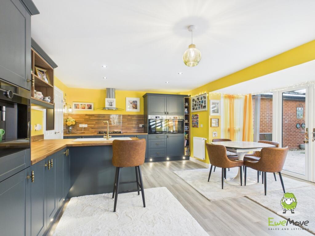 EweMove Estate Agents Basingstoke - Fairway Road 