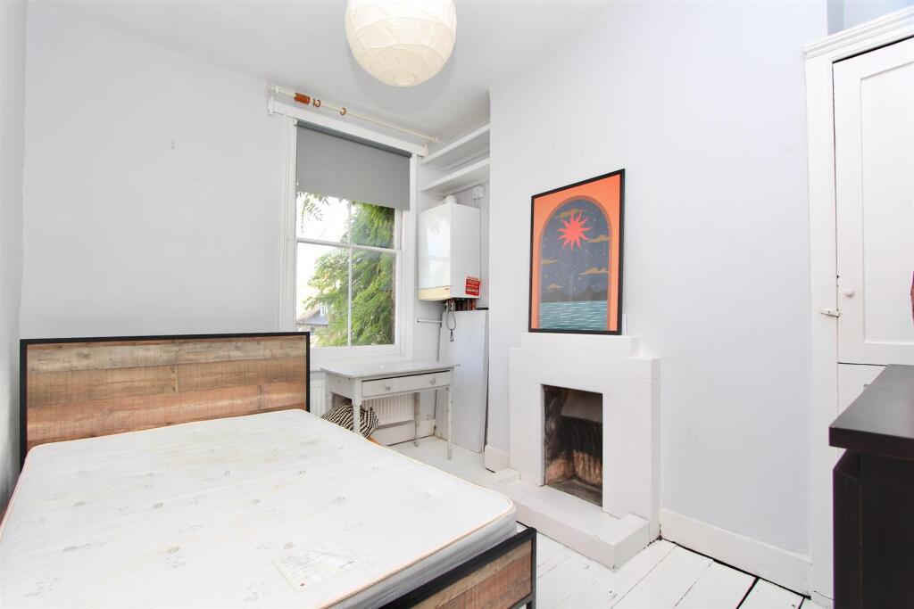 Stoke Newington Church Street, N16