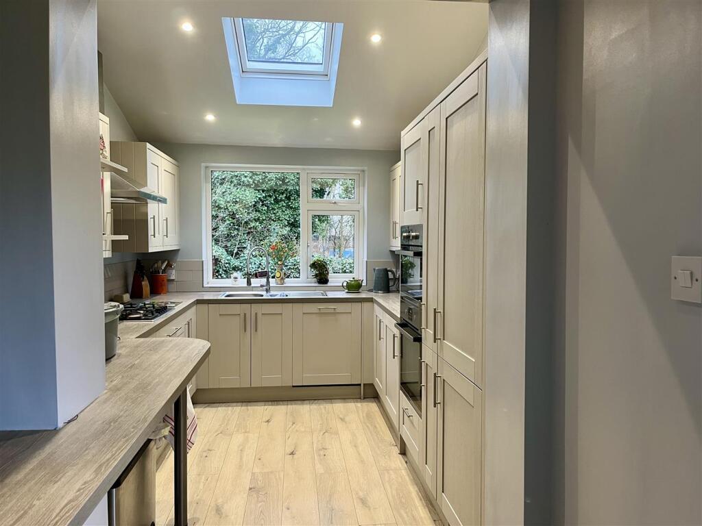 Breakfast Kitchen Aspect 3