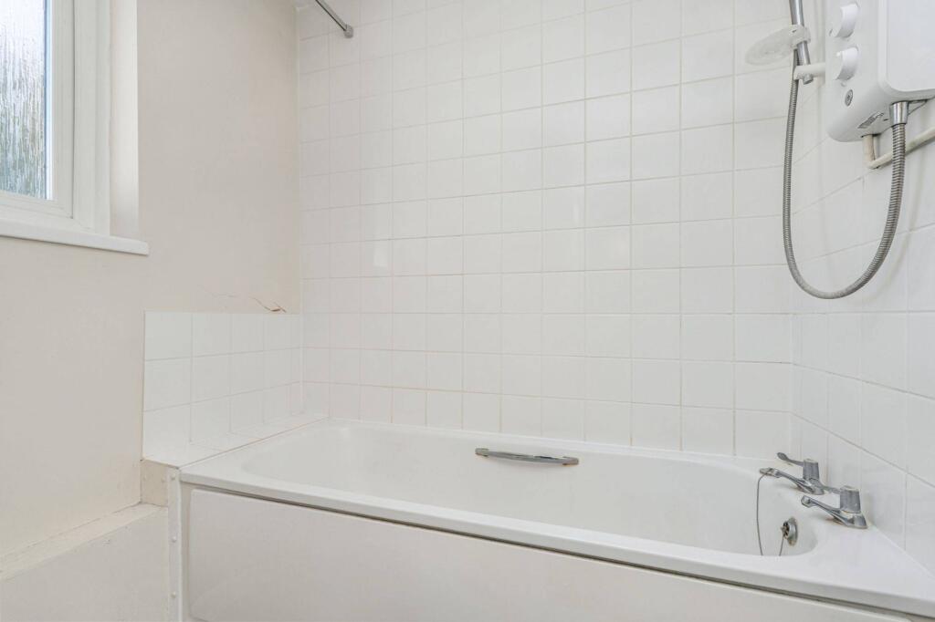 101 Aysgarth, Bracknell, Berkshire, RG12 8SF