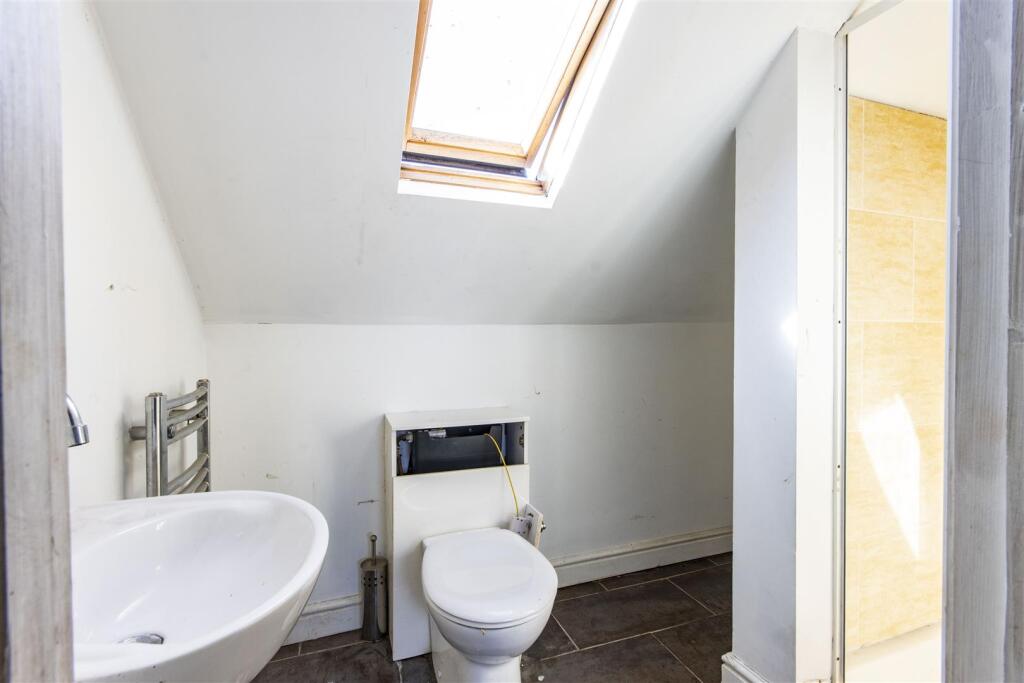 En Suite Shower Room