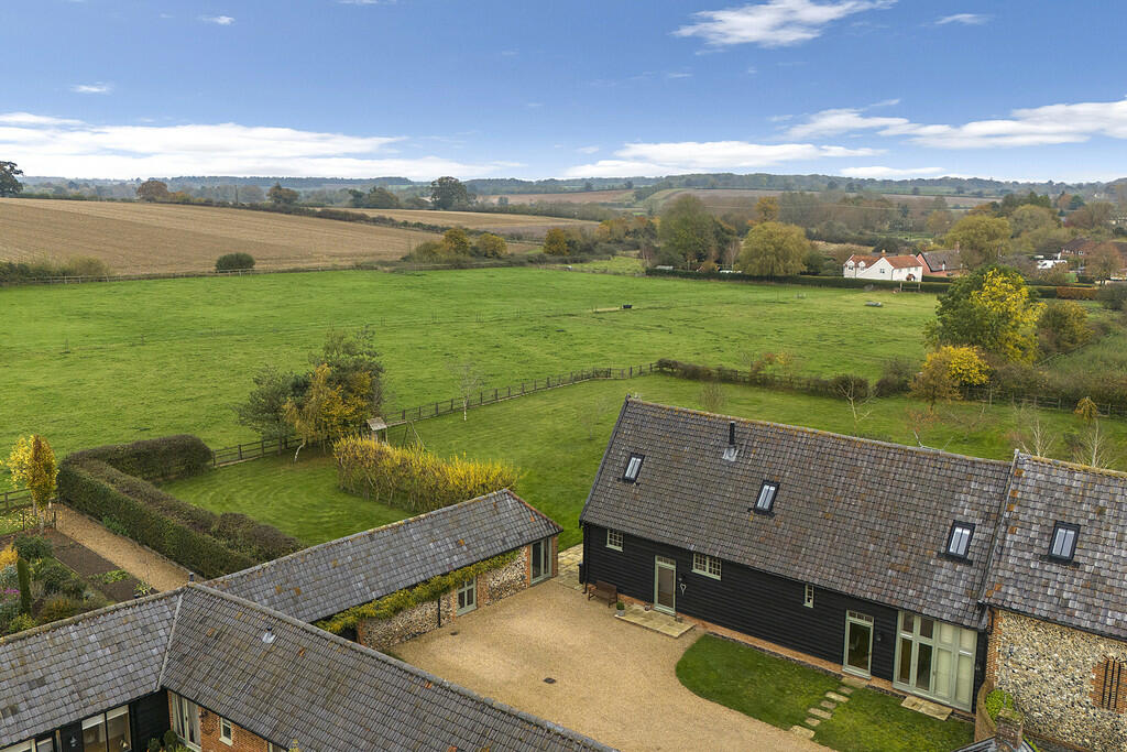 Manor Barn aerial...