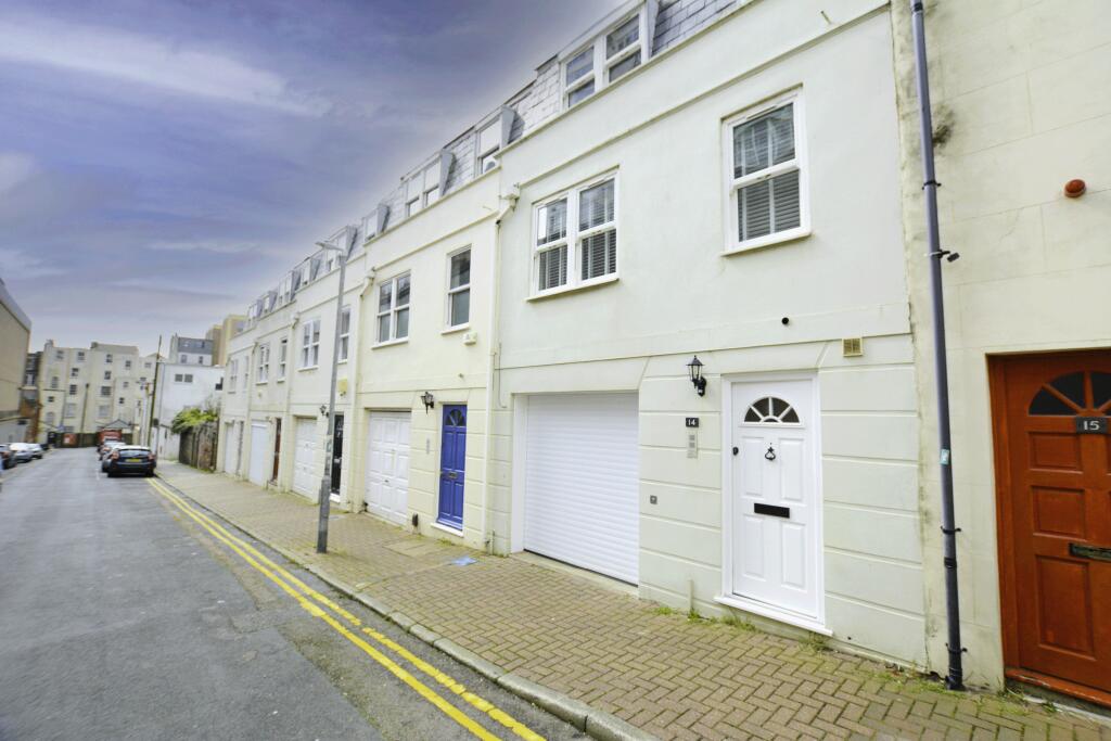 Queensbury Mews, Brighton