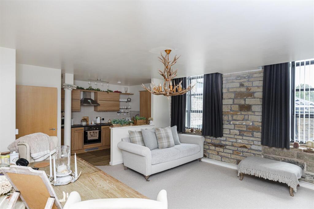 Living/Dining Kitchen