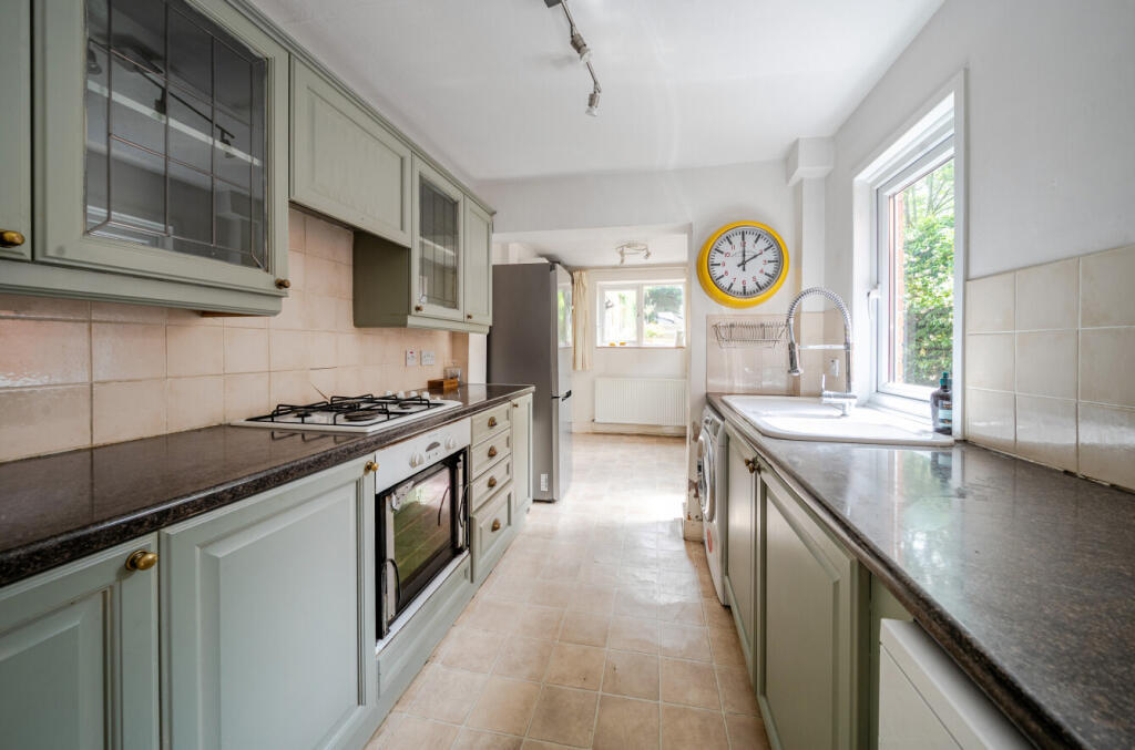 1313687-12-685bf9...