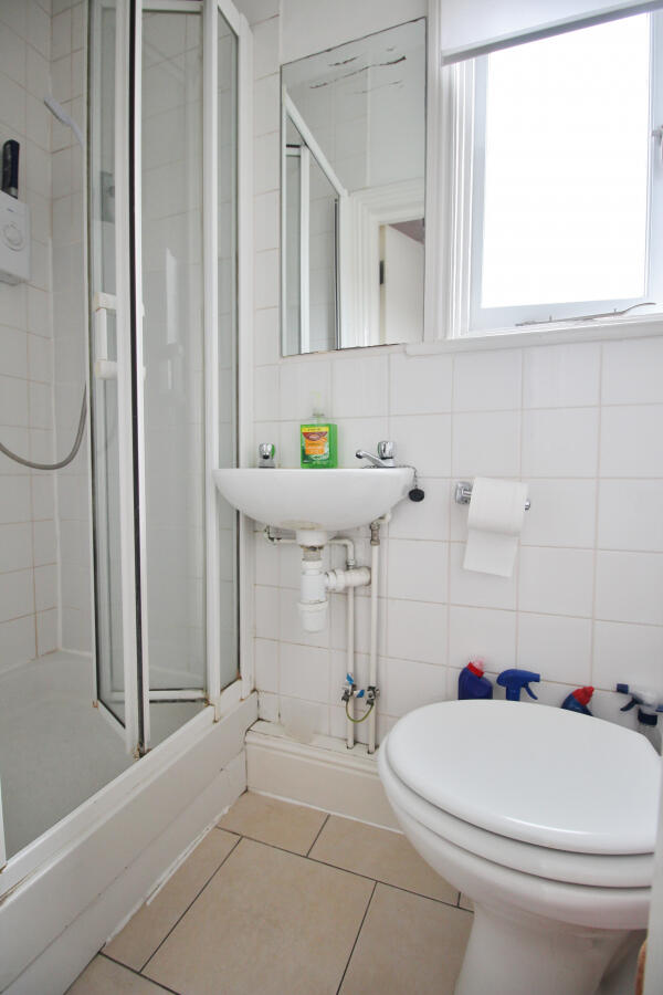 Shared WC x2