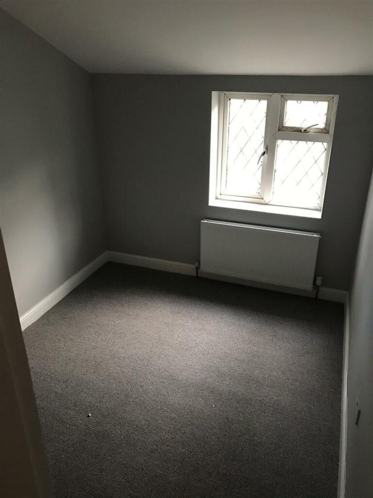 Bedroom 4.jpg