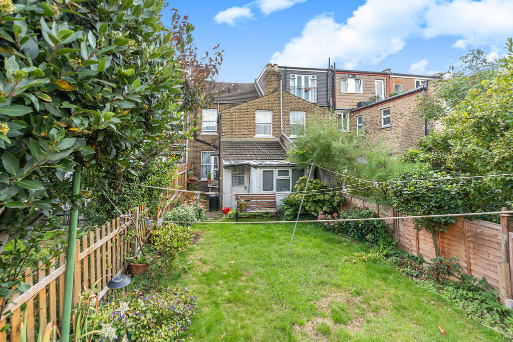 Whitestile Road (...