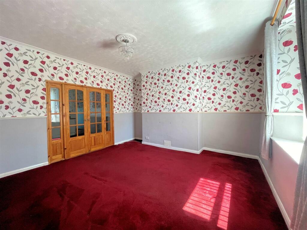 Living room .jpg