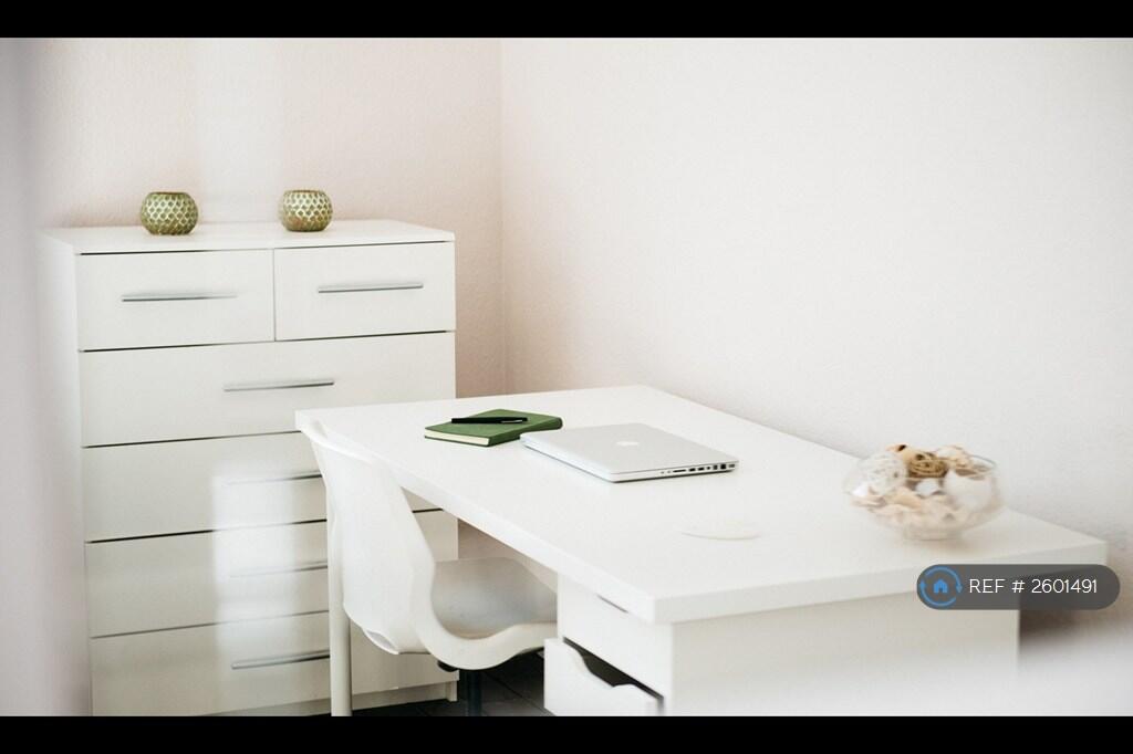 Fully Furnished