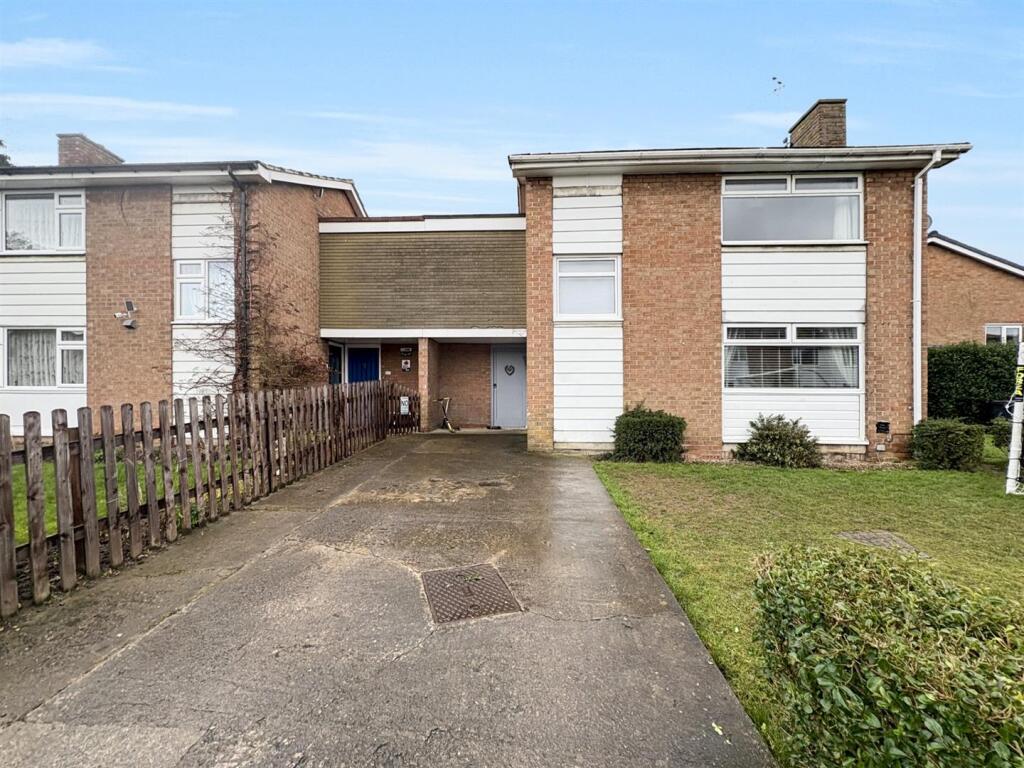 FRONT GARDEN