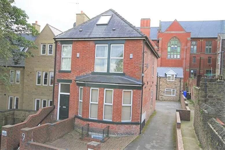 9_Harcourt_Crescent