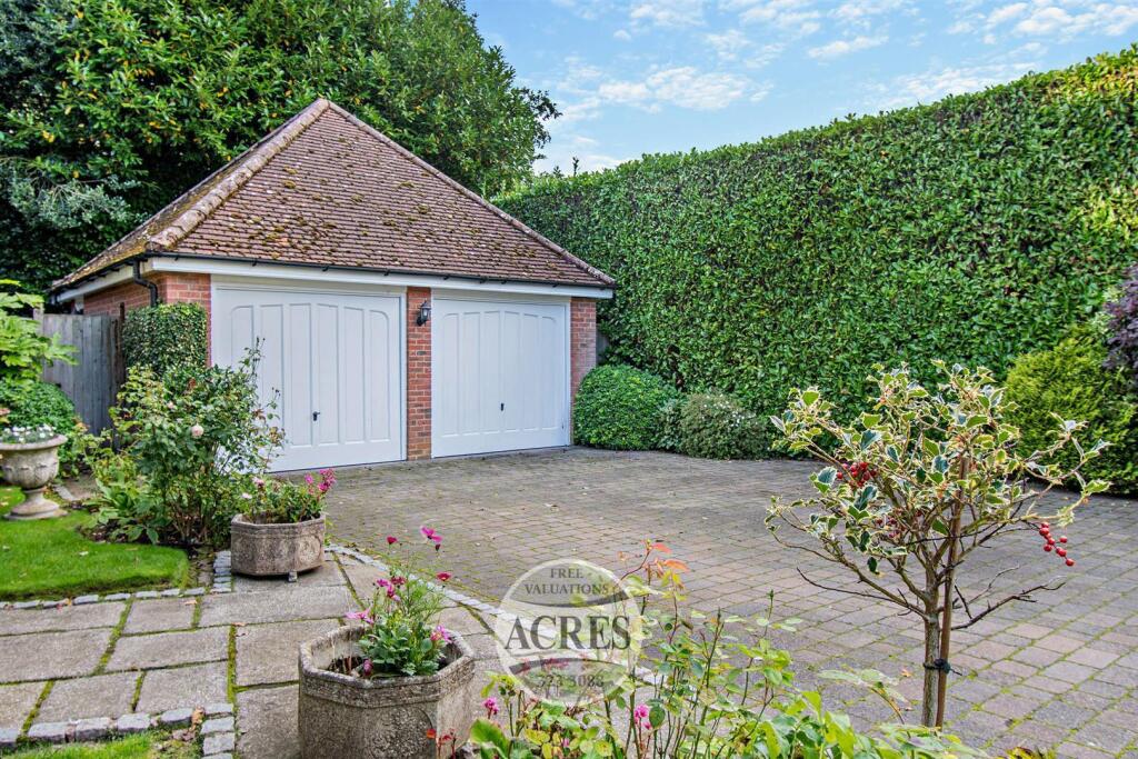 8618939-exterior61-800 (Large).jpg