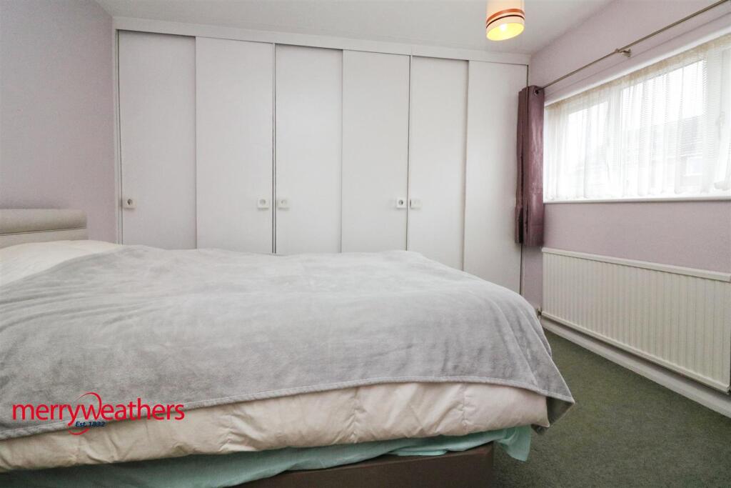 REAR BEDROOM