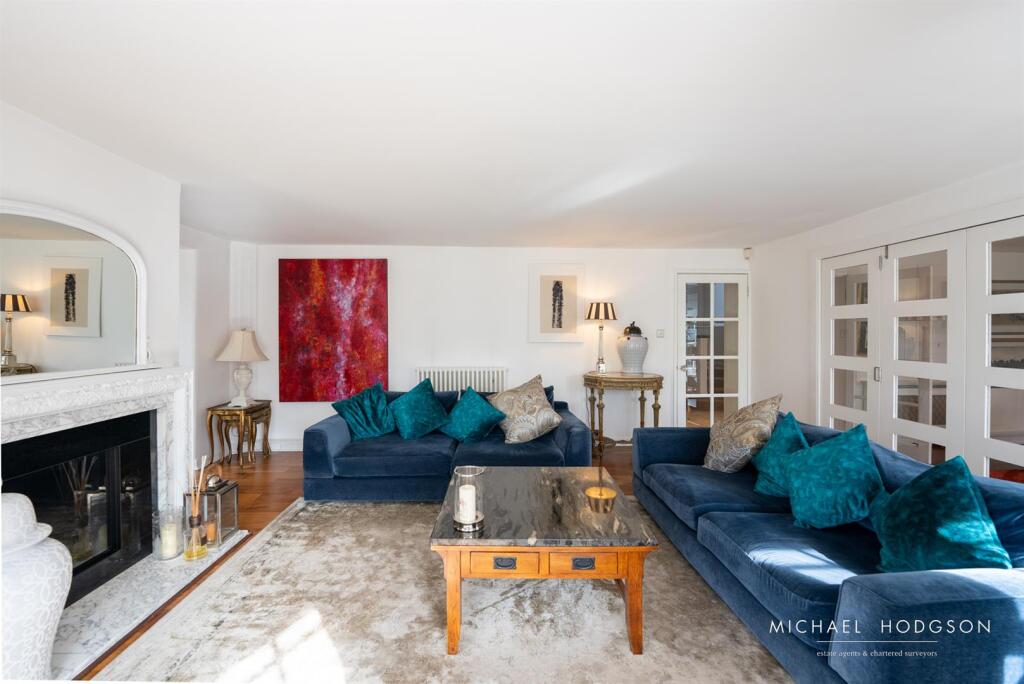 59 Front Street Whitburn-20.jpg