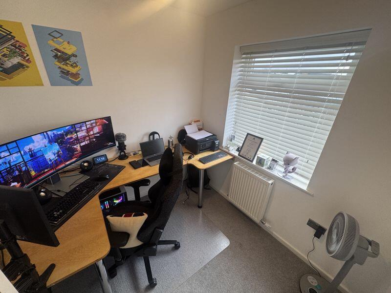 Photo 18