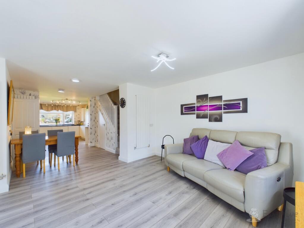 CAM03640G0-PR0013-STILL012