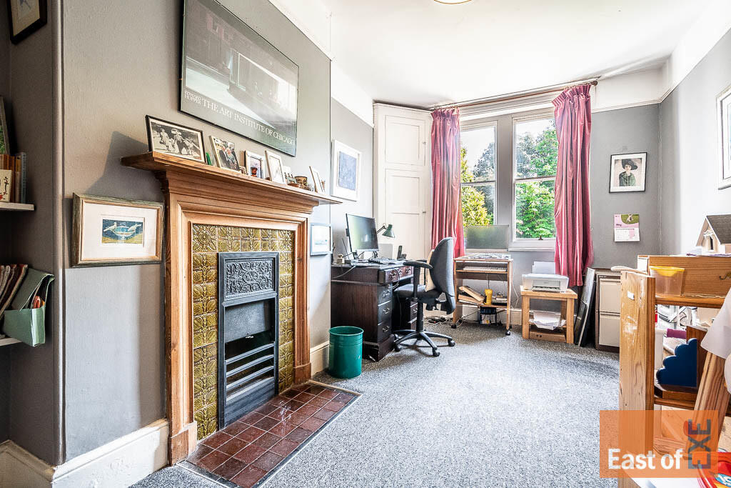 Victoria House - ...