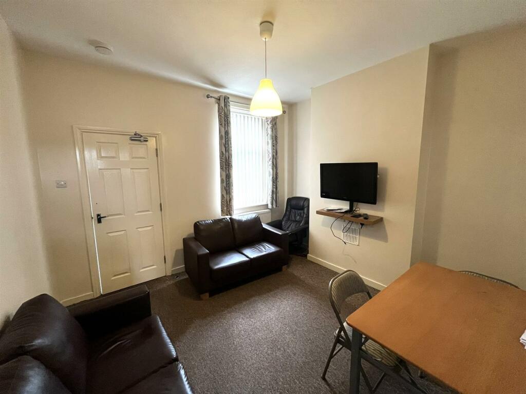 Lounge, Dining Room.JPEG
