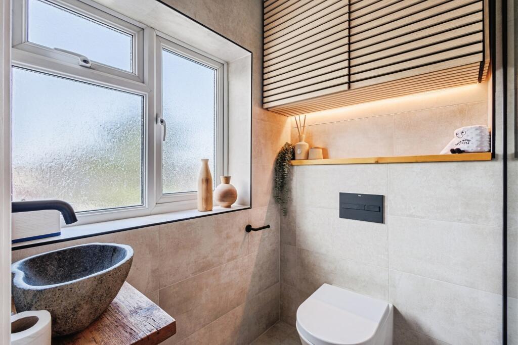 En Suite Shower